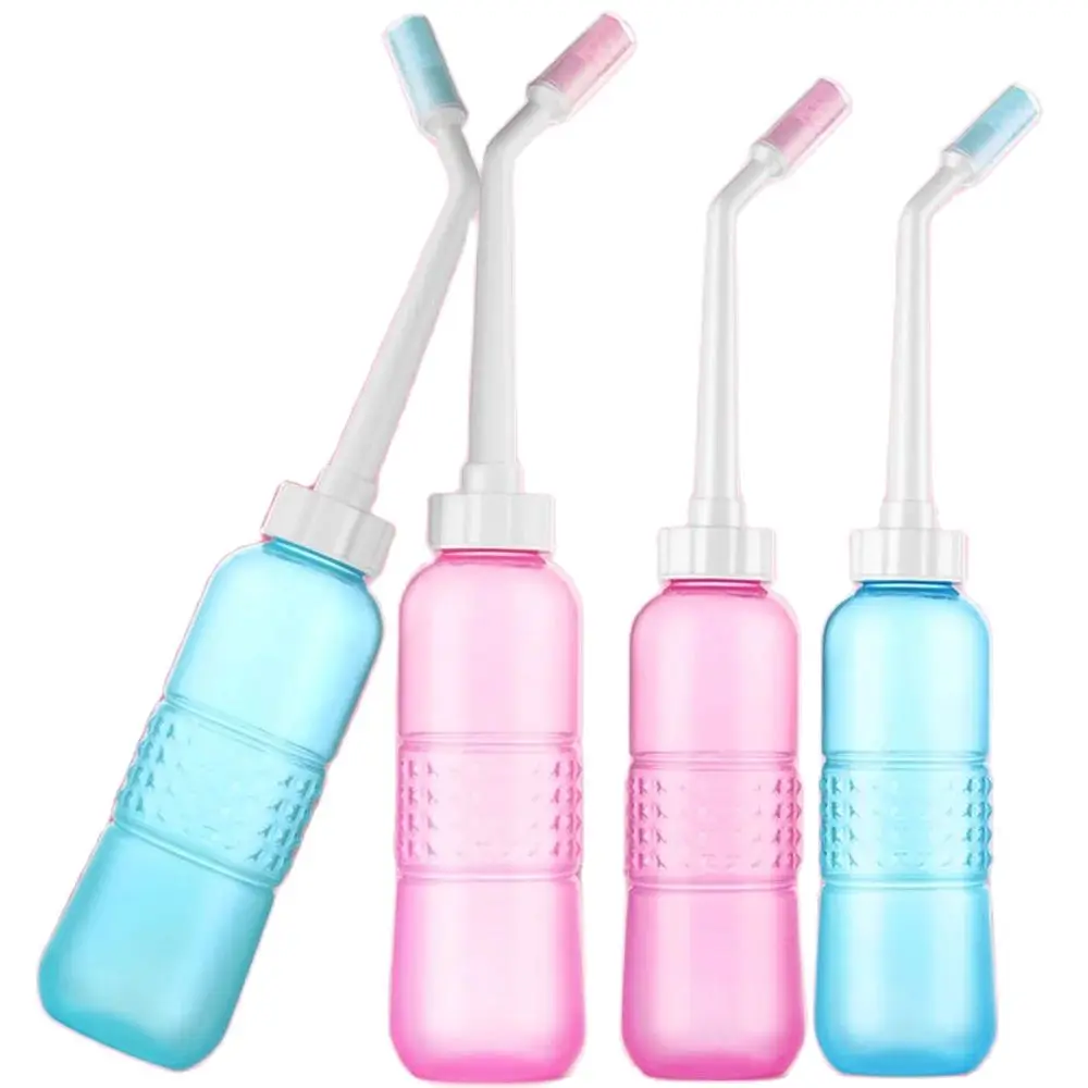 560ML แบบพกพา Sprayer Bidet มือถือห้องน้ํามือถือมือสเปรย์ที่นั่งน้ําขวดห้องน้ําทําความสะอาดในครัวเรือน