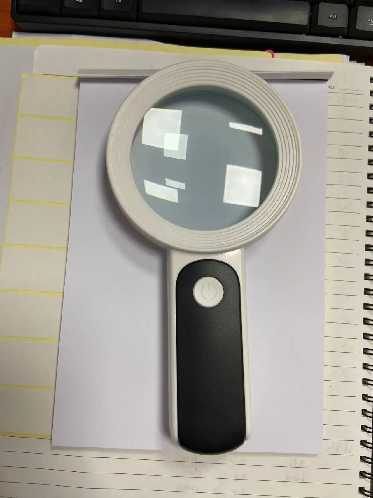 새로운 30배율 18 LED 조명 냉온 조명 고배율 HD 노인 독서 학생 관찰 유리 돋보기