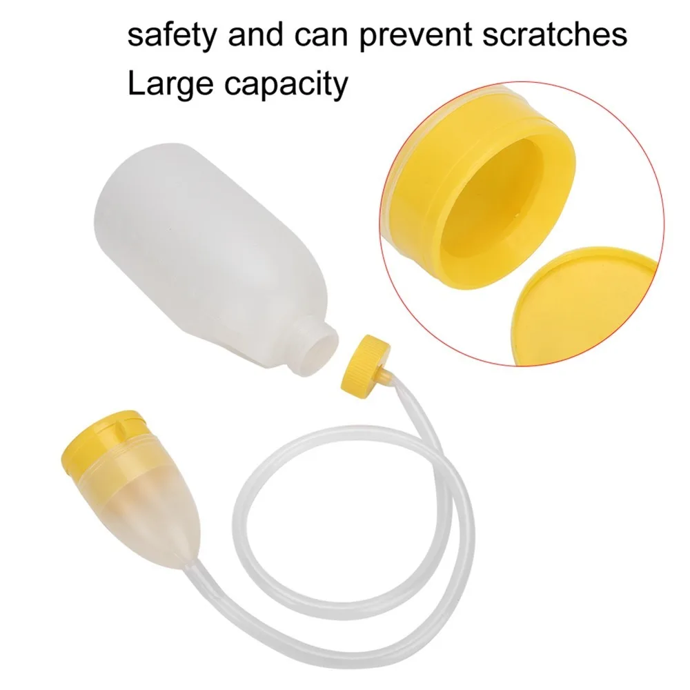 Durable 1700ML Male Urinal Bottle Plastic Portable Urinal With Pipe with Pipe Men Potty Bottle Outdoor Use