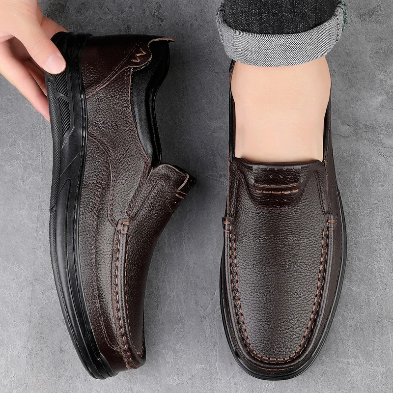 

Модные брендовые мужские удобные повседневные кожаные туфли из воловьей кожи с верхним слоем, осенние новые мужские нескользящие деловые кожаные туфли с круглым носком