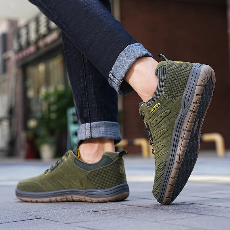 Large size Hot Outdoor Hiking and Mountaineering Shoes Men's Fashion Leisure Sports Shoes Classic Style Hiking Flat Footwear - Image 3
