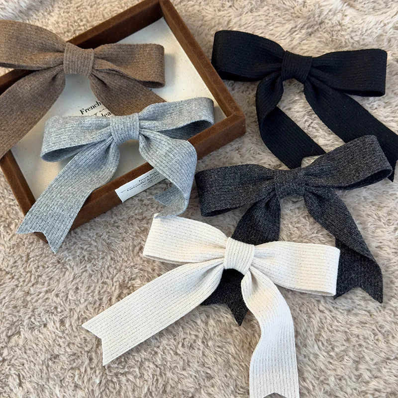 

Autumn Winter Knitted Bow Hair Clip Gentle Girl Clip Womans Simple Temperament Barrettes Female Party Hairpins Hair Accessories