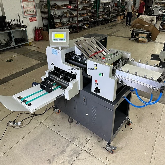 High Efficiency Advertising Pages Instruction Brochures Leaflets Post Press Paper Processing Cross Paper Folding Machine