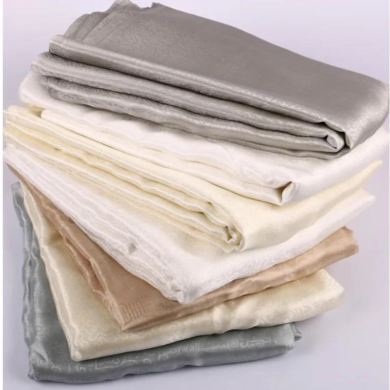 

100% Silk Brocade for Hand Mounting, Traditional Chinese Hua Ling Fabric for Scroll & Painting Conservation 68x95 cm