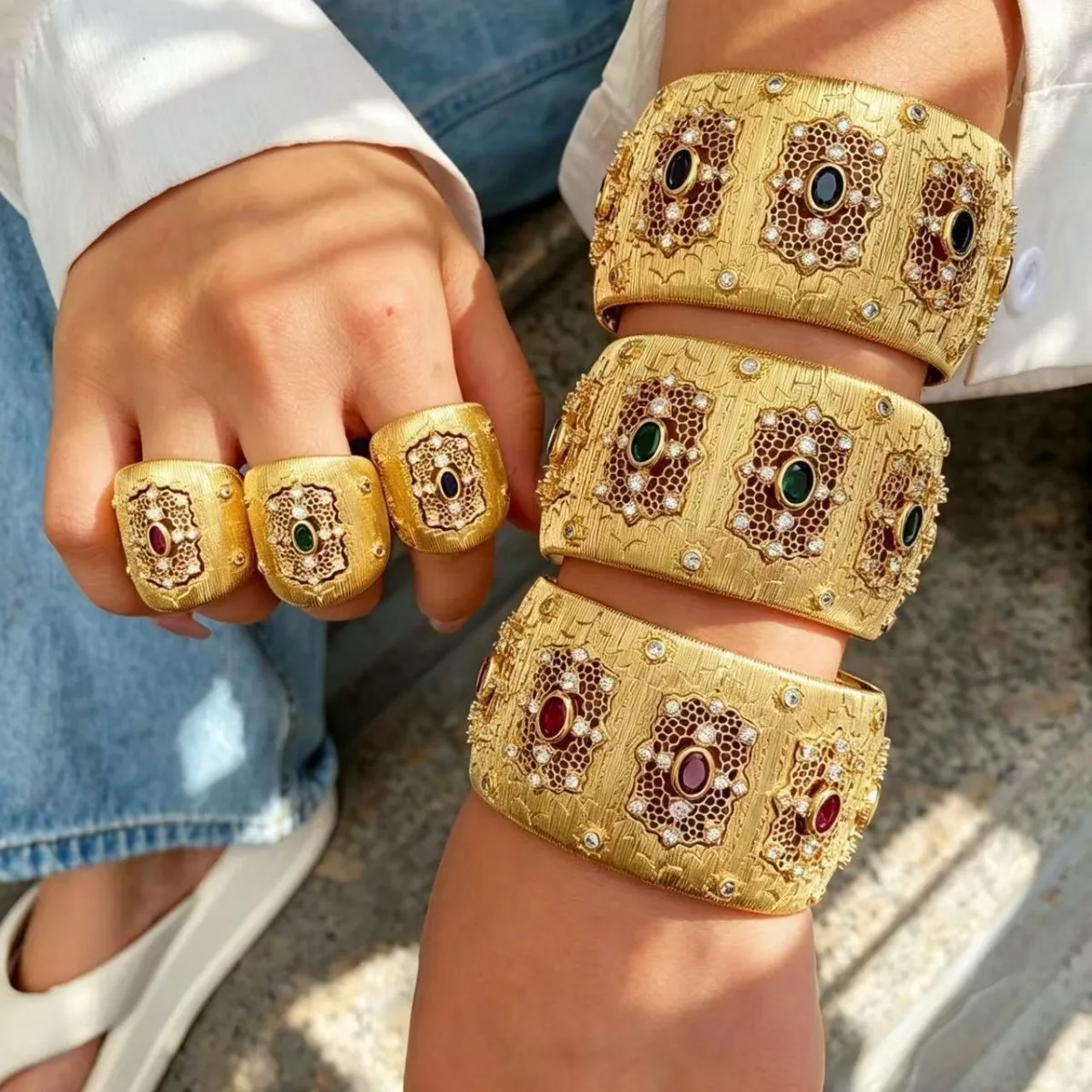 Luxury High-end Niche Design Fashion Royal Court Style Retro Brushed Flower Micro-paved Zircon Bracelet Set