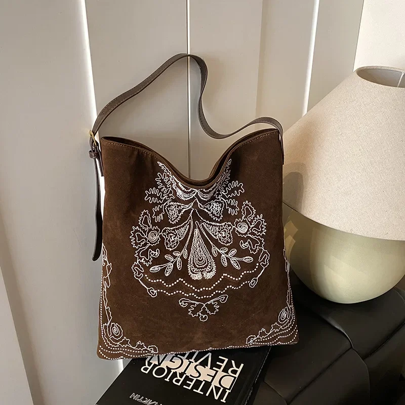 حقيبة يد مطرزة لعام 2025 للنساء، حقيبة كتف كبيرة بوهو شيك، متسوق قماش مريح بغرز زهور، نمط مريح #1