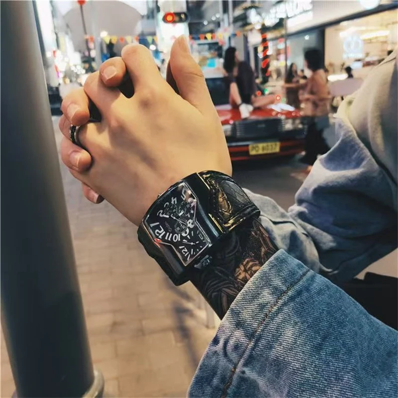 

European and American Style Cool Spirit Boy Watch for Male Students, Korean Style Fashionable and Unique Personalized Quartz Watch, Black Technology Watch, Men's Watch Trend, First Choice Accessories for Gifts