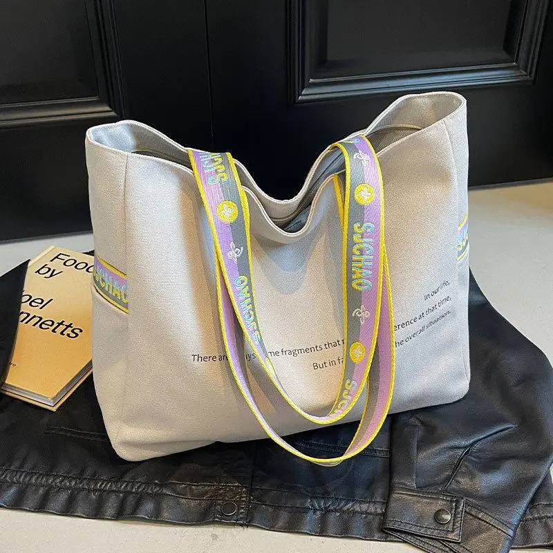 Casual Canvas Tote Bag Women's Commuter Bag Large Capacity Single Shoulder Bag for Class Fashionable Minimalist Style 2026 New