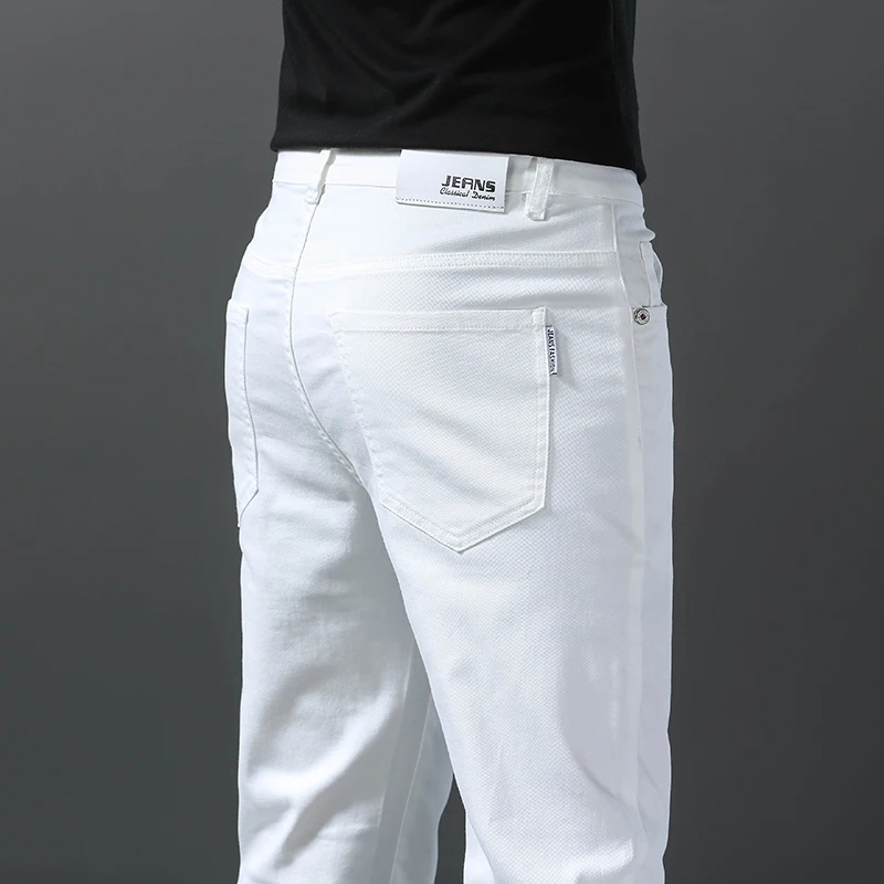 سروال رصاص بقصة ضيقة للرجال ذو علامة تجارية 98% قطن قابل للتمدد مريح جينز أبيض أنيق سروال رصاص مستقيم