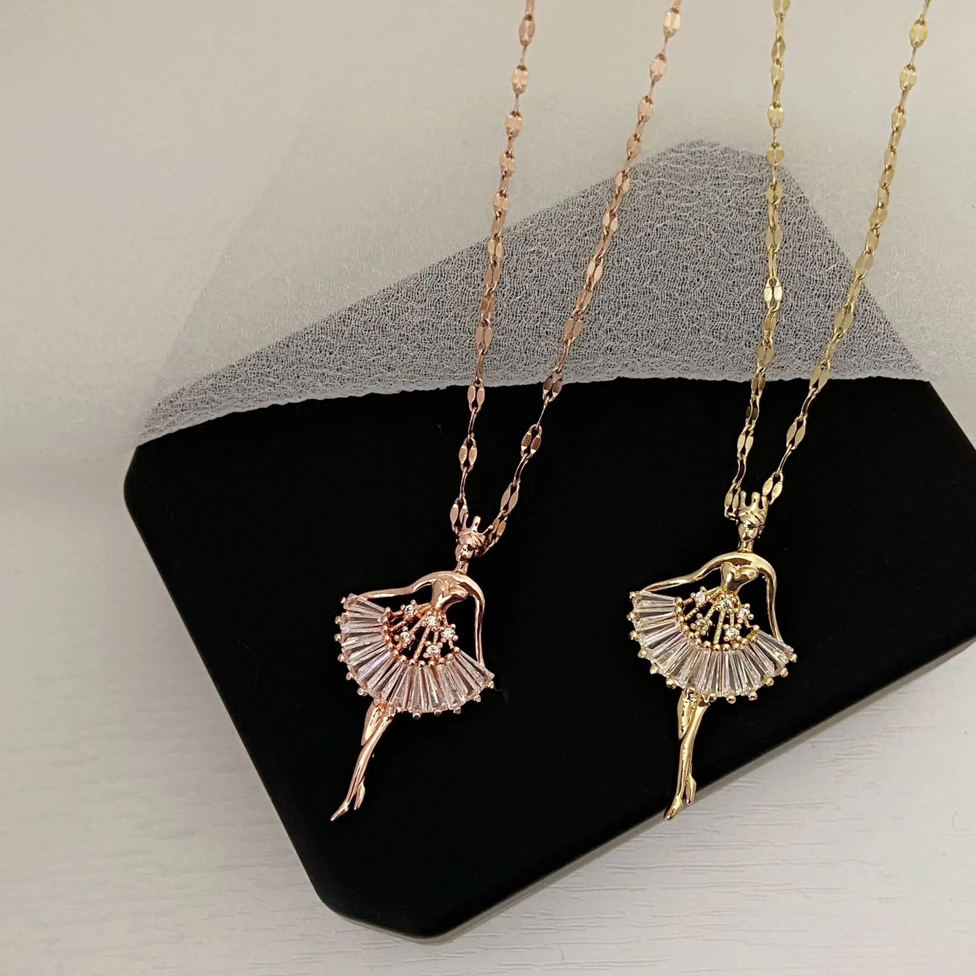 Sweet Ballerina Girl Crystal Zircon Pendant Necklaces for Women Elegant Fashion Ladies Sexy Stainless Steel Jewelry Gift