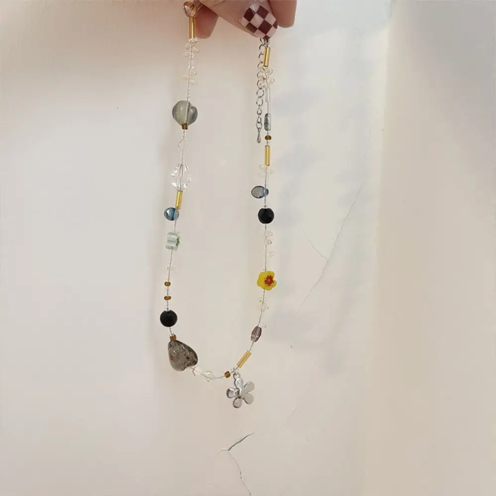 جديد إمرأة زهرة القلب مطرز قلادة موضة أنيقة كريستال مطرز سلسلة الاكريليك مجوهرات رائعة المختنق قلادة