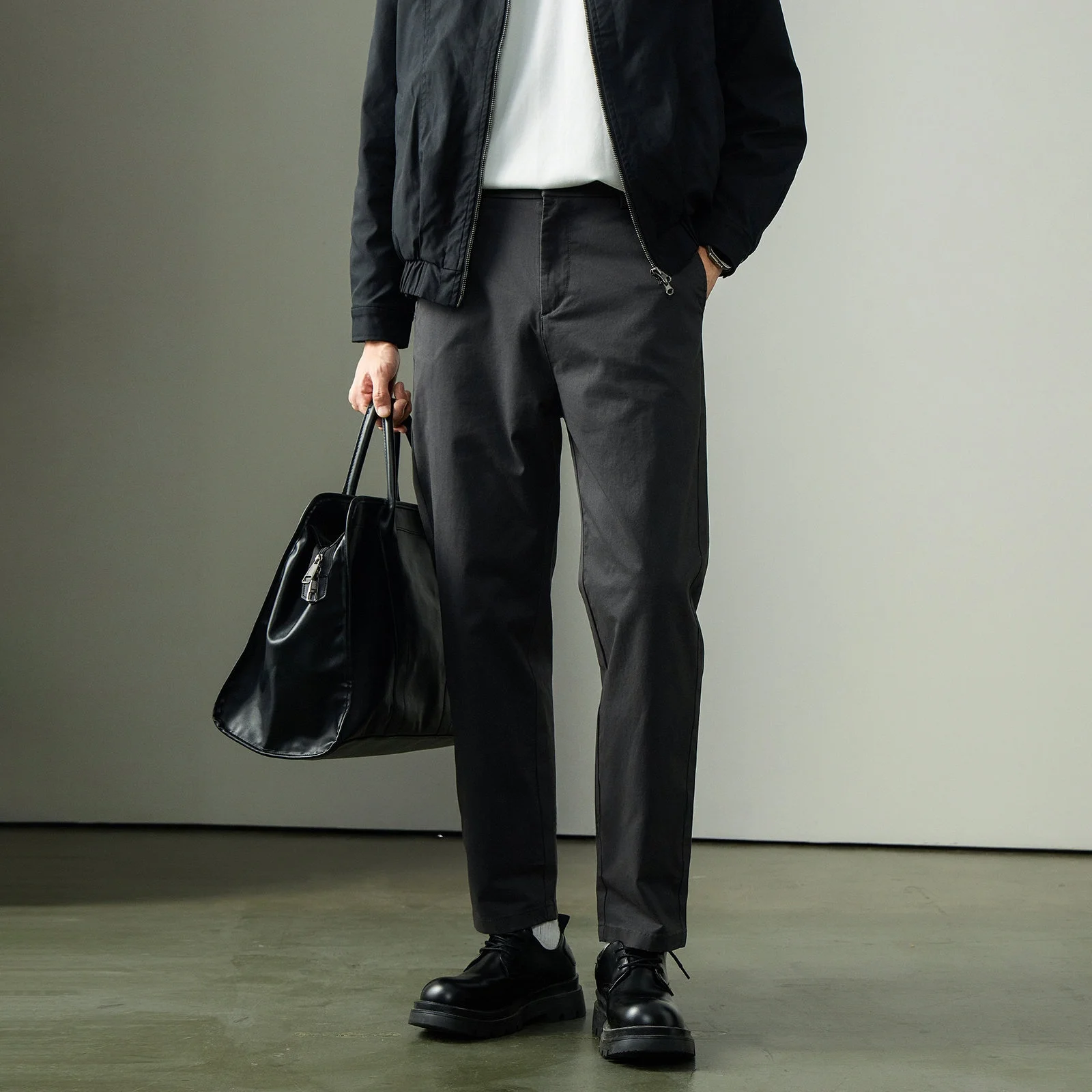 

Comfortable Cotton Stretch Men's Casual Pants Slightly Loose Straight Leg Suitable for Commuting Busin Casual Sle