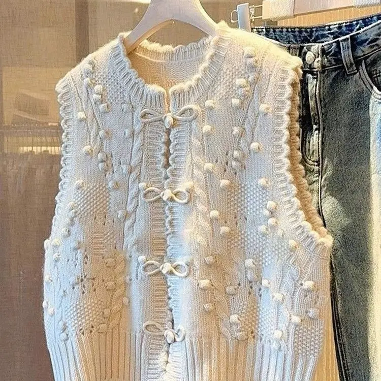 Women Chinese Style Knitted Vest 2026 New Spring Autumn Vintage Casual Sleeveless Sweater Female Fashion All-match Waistcoat