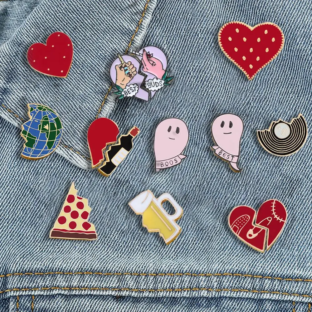 Personality Creative Fashion Brooches Jewelry Half Heart Pizza BEST Women Cute Enamel Pins Badge Couple Clothes Hat Decoration