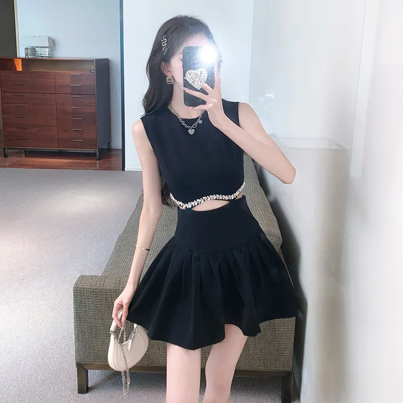 Minivestido sin mangas con tachuelas de diamantes para mujer, novedad de verano, aspecto fino, alto, manga corta, industria pesada, vestidos de estilo corto