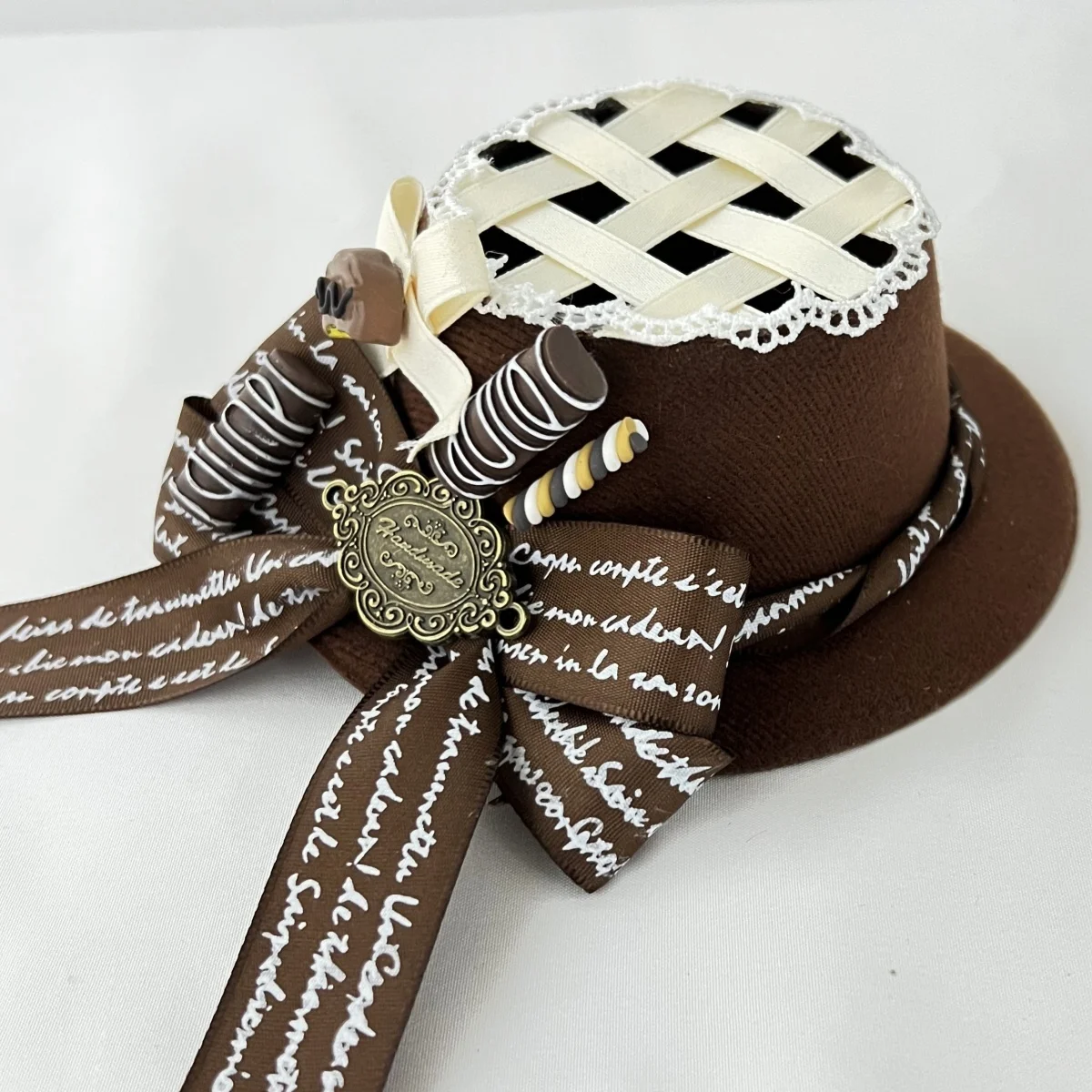 原宿スイートロリータレースリボンハート中空グリッドトップハットヘアクリップ頭飾りプリンセス女性女の子コスプレ帽子ヘアアクセサリー