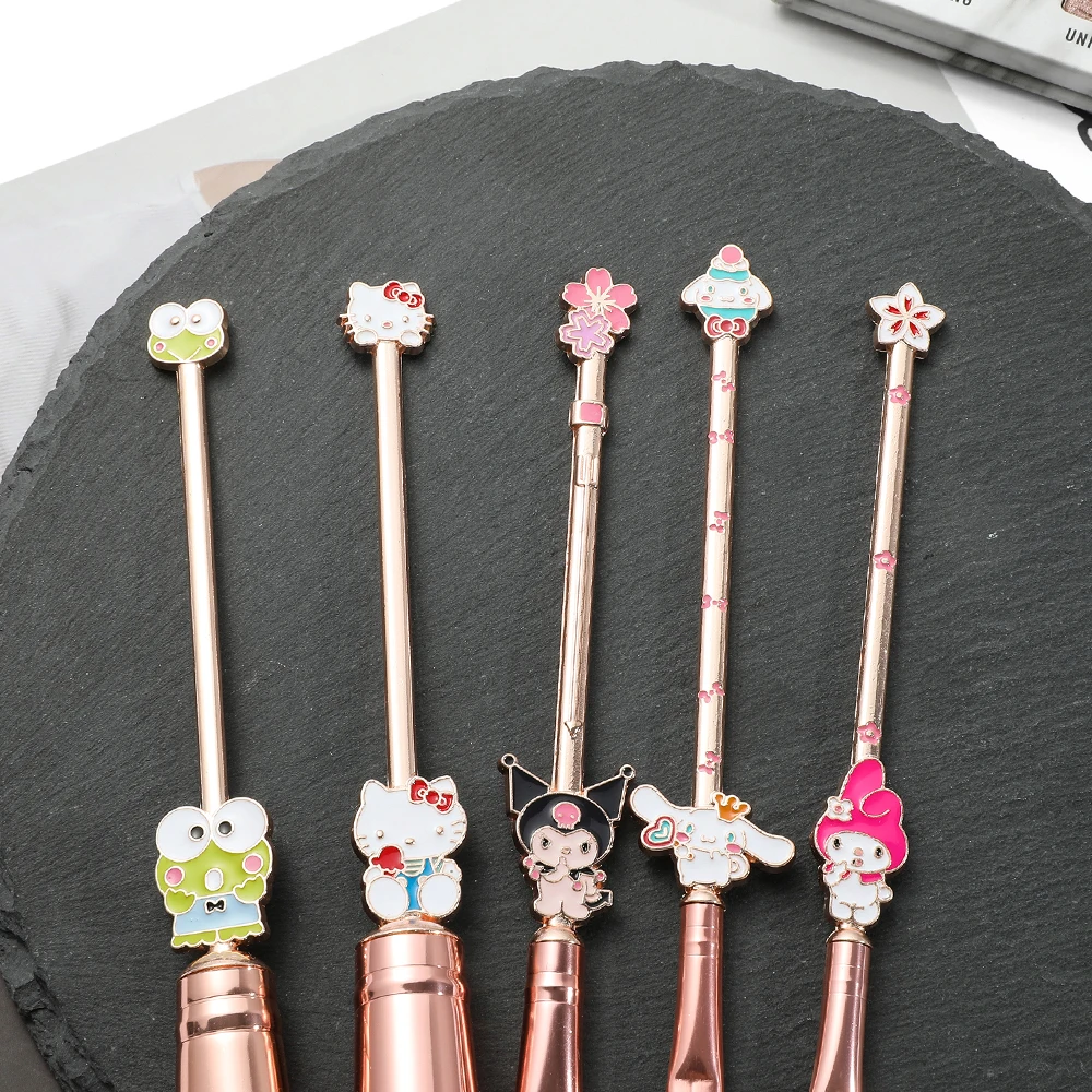 5Pcs/Set Cartoon Hello Kitty Makeup Brush Kawaii Cinnamoroll My Melody Kuromi Eye Shadow Highlighter Foundation Beauty Tools