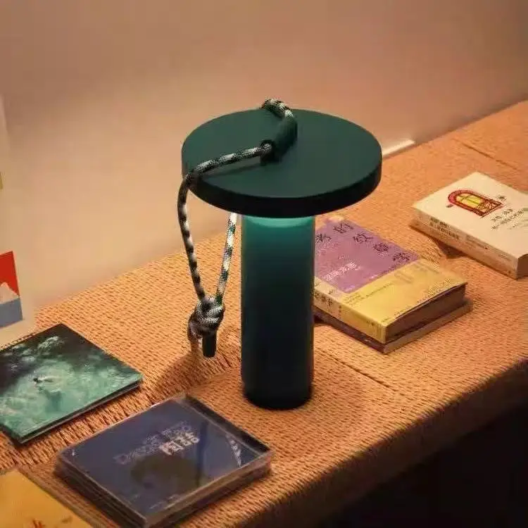 Nomad Light 