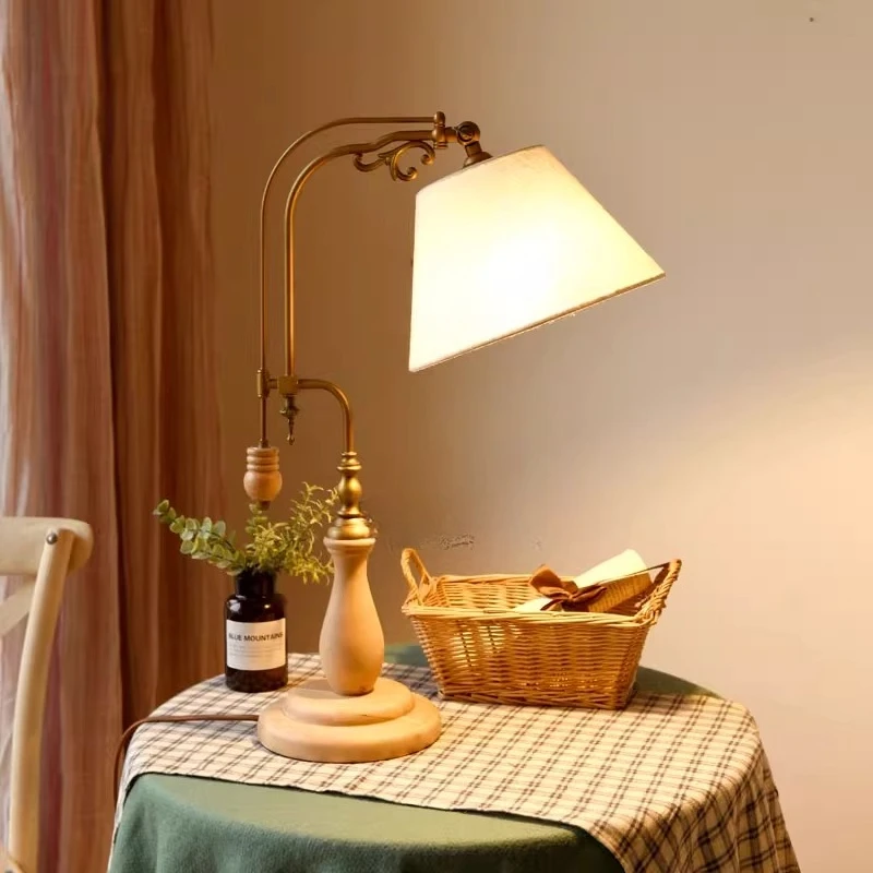 French Wooden Desk Lamp LED Personalized Creativity Restaurant Living Room Study Bedroom Textile Crafts Retro Reading Desk Light