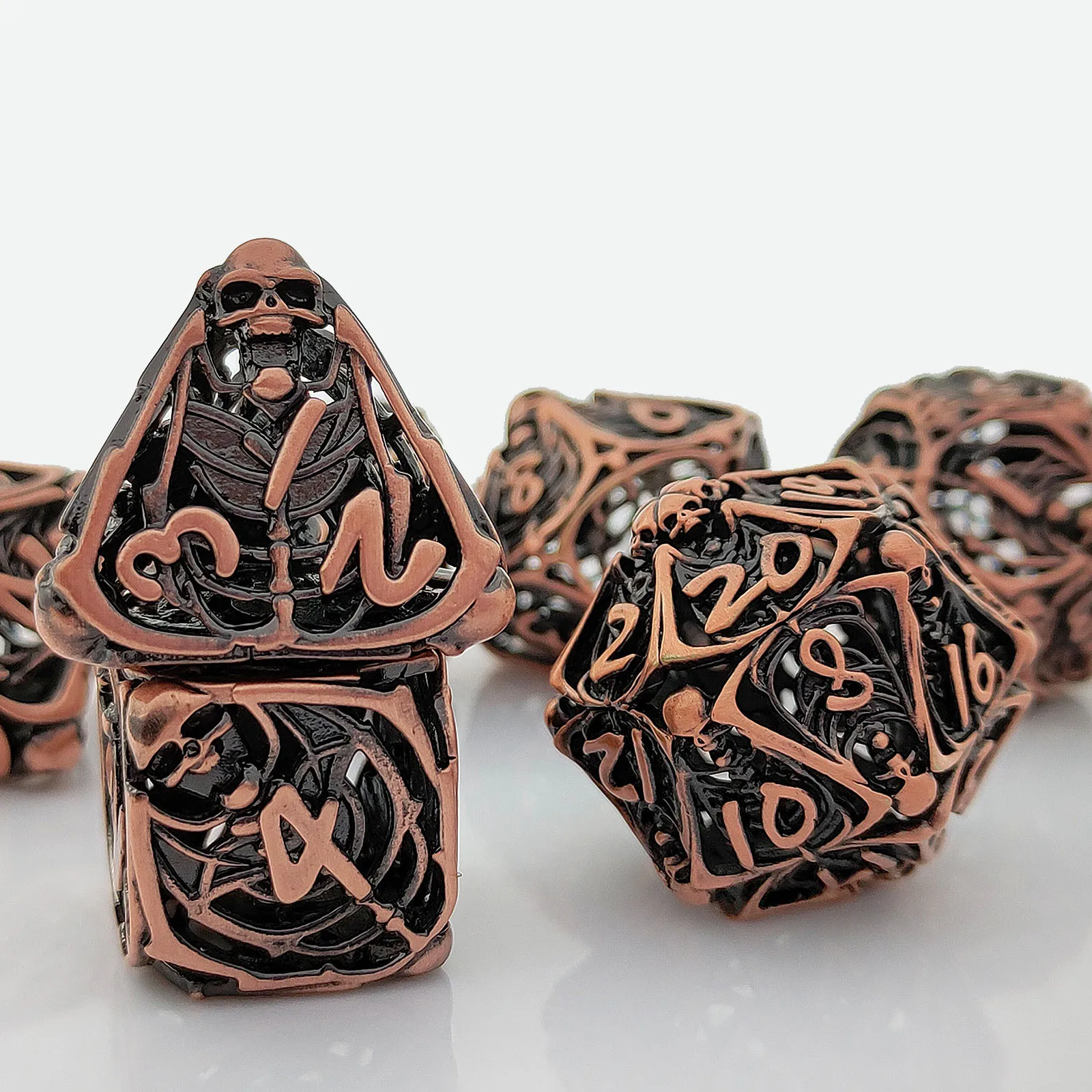 7pcs Dungeon and Dragon DND Metal Dice Set D&D, Polyhedral Role Playing RPG D and D Dice D20 D12 D10 D8 D6 D4