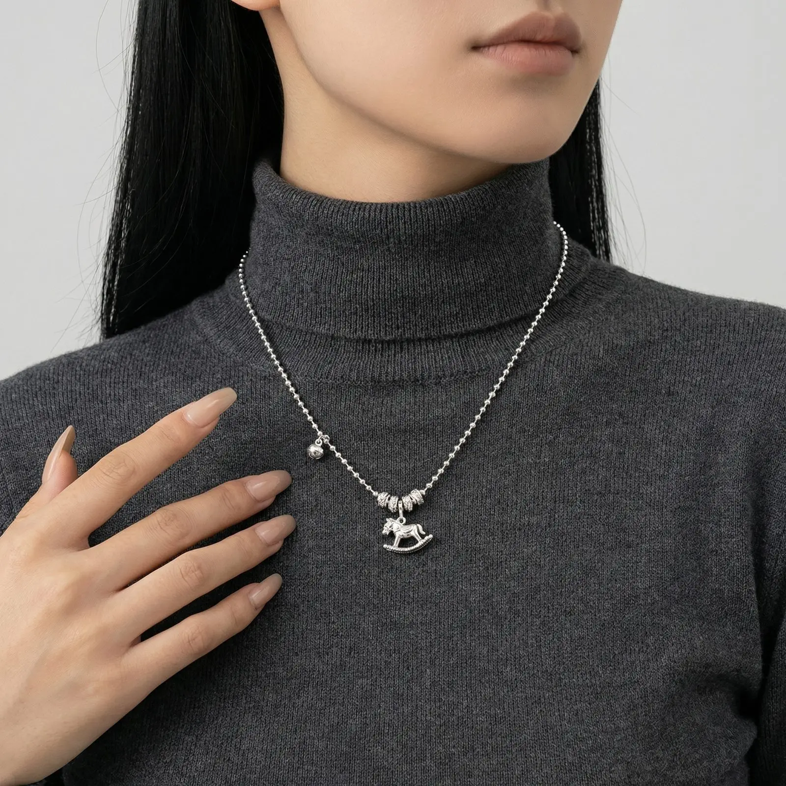 

Women's Double Layer Y-Lariat Necklace, Silver Tone Black Zircon Square Pendant, Trendy Fashion Accessory