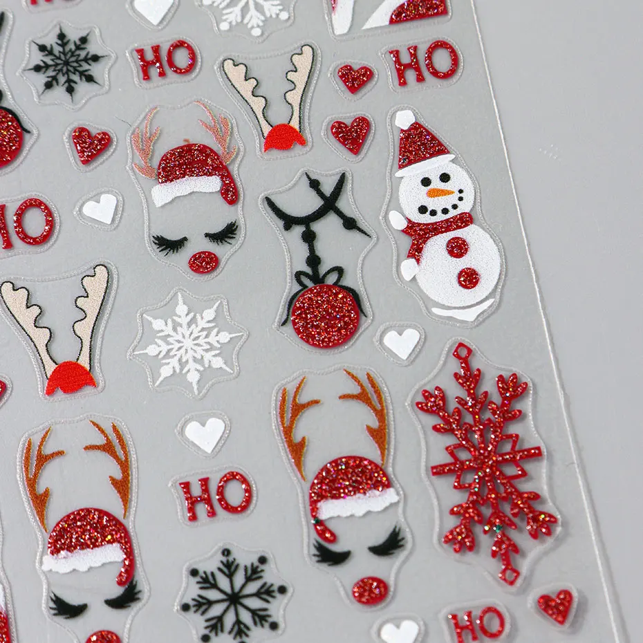 1PC Glitter Natale Charms Decalcomanie per unghie Inverno Fiocco di neve Adesivi colorati per nail art Pupazzi di neve Alce Cuore Adesivo Decorazione per manicure