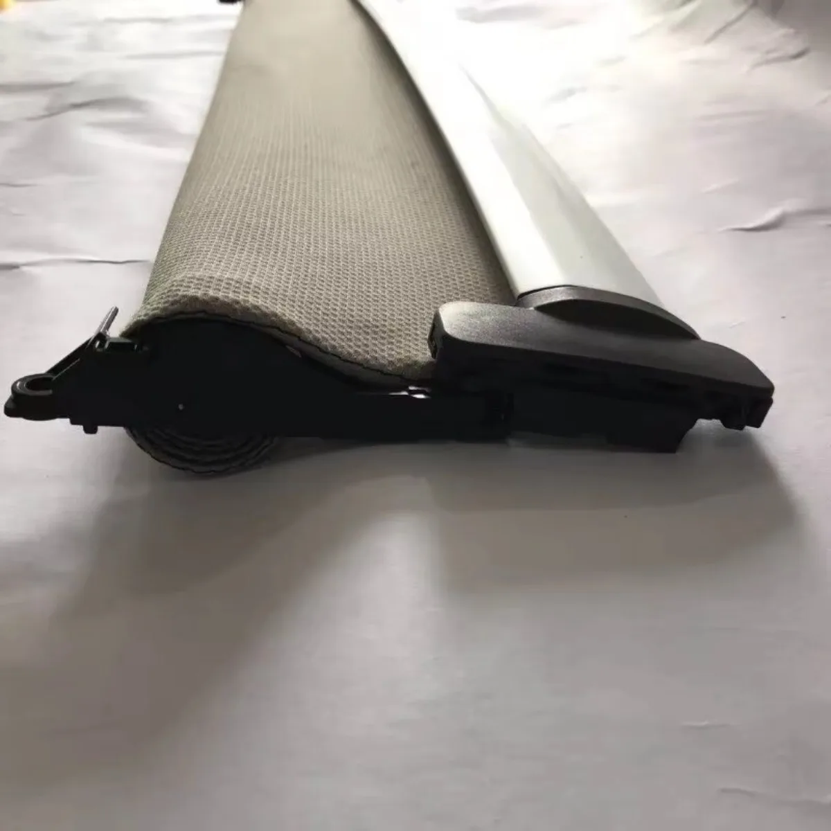 Car Electric Sunroof Curtain Assembly Sunshade For VW New Polo 2SD877307