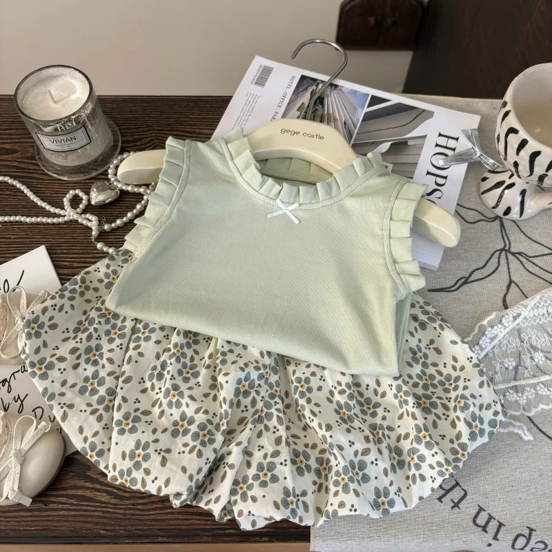 

Girls Suit 2025 Summer New Childrens Clothing Korean Style Girl Baby Fashion Sleeved Pit Vest Broken Flower Bud Shorts Two Sets