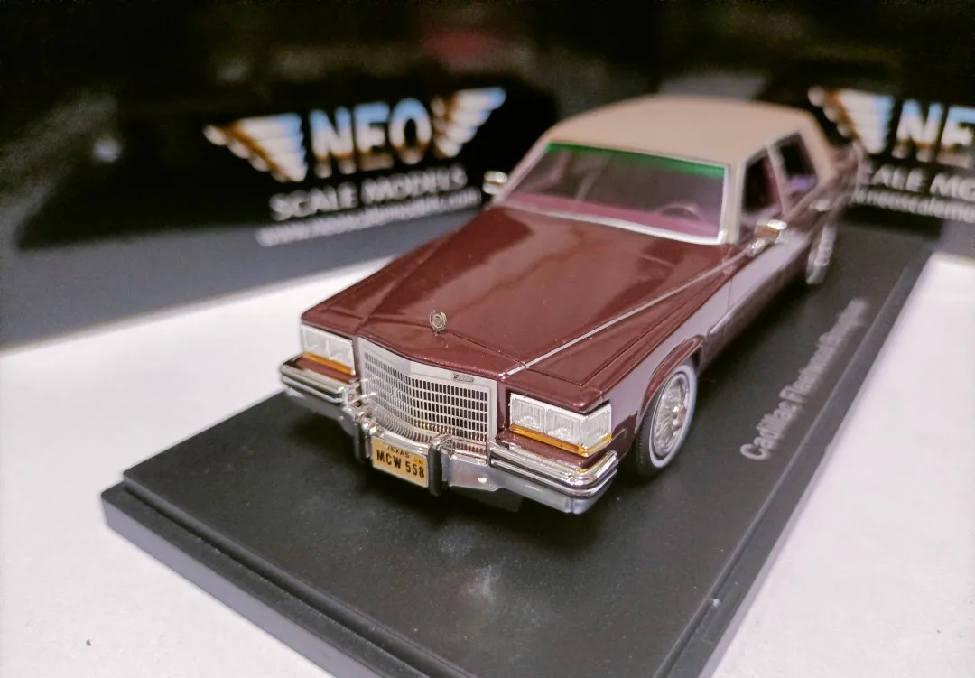 Neo 1 43 Cadillac Madeira Limousine de 4 portas Modelo Cadillac Fleetwood 1982