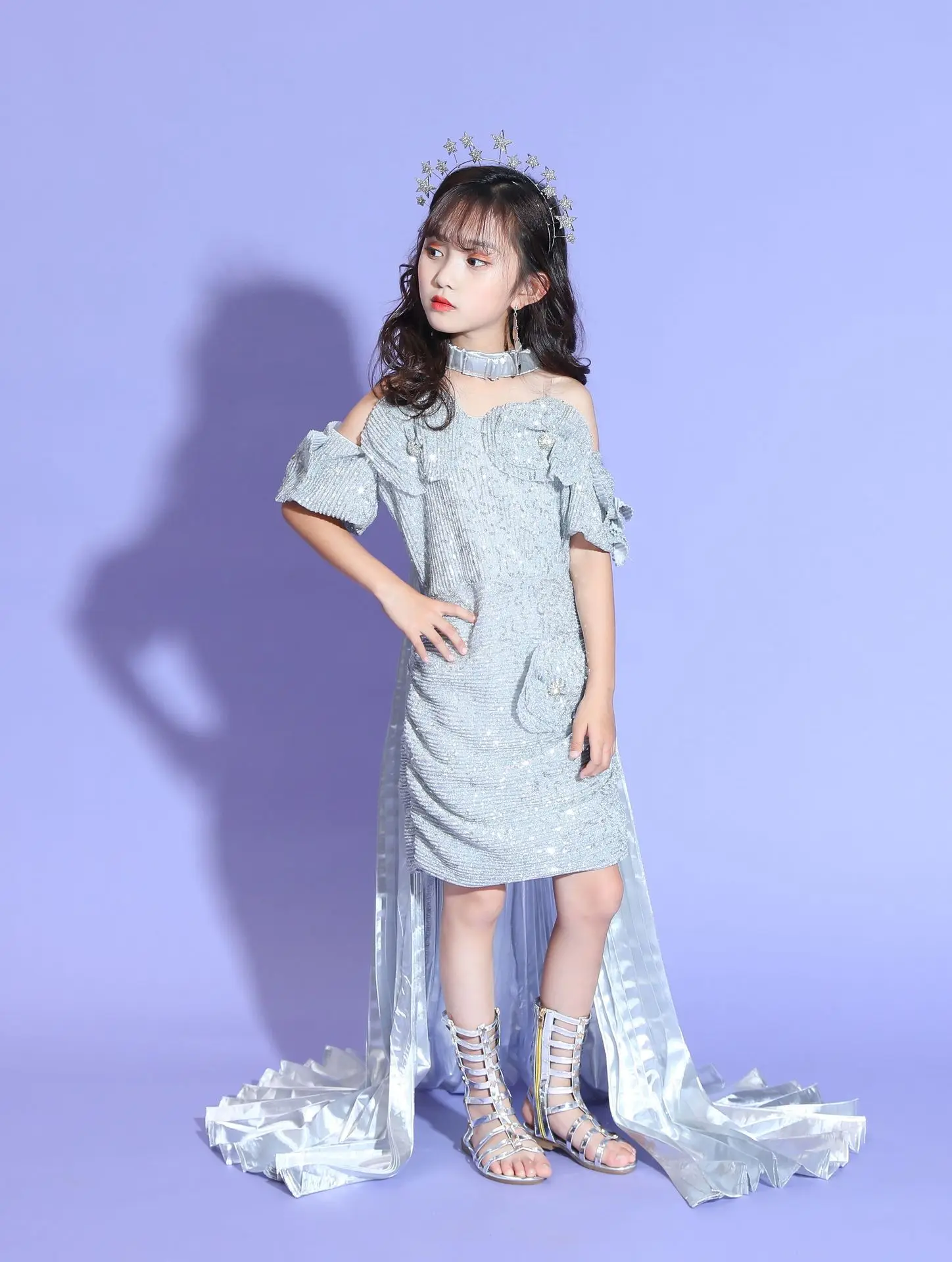 

Girls Silver Runway Catwalk Future Technology Sense Ragnarok Online Children's Meta-Universe Model Competition Team Car Model