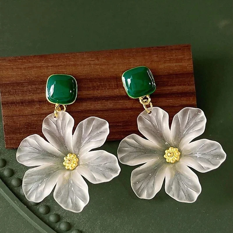 White Flower Charm Square Metal Green Epoxy Drop Earrings For Women Bohemia Romantic Camellia Flower Dangle Earrings Luxury image 2