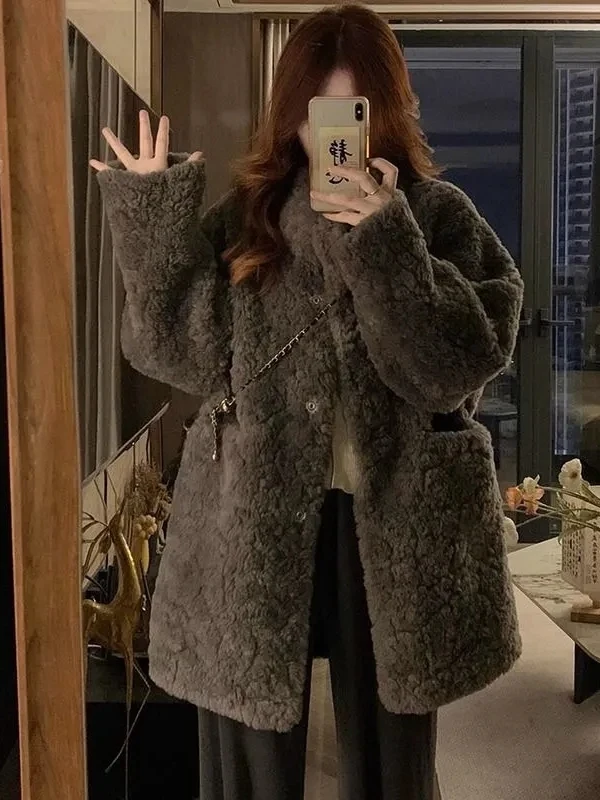   Eepskin Jaet Damen 2025 Neuer Schlanker Locker Sitzender Warmer Plüsch-Mantel, Stilvoller Langer Mantel, Körperbetont
