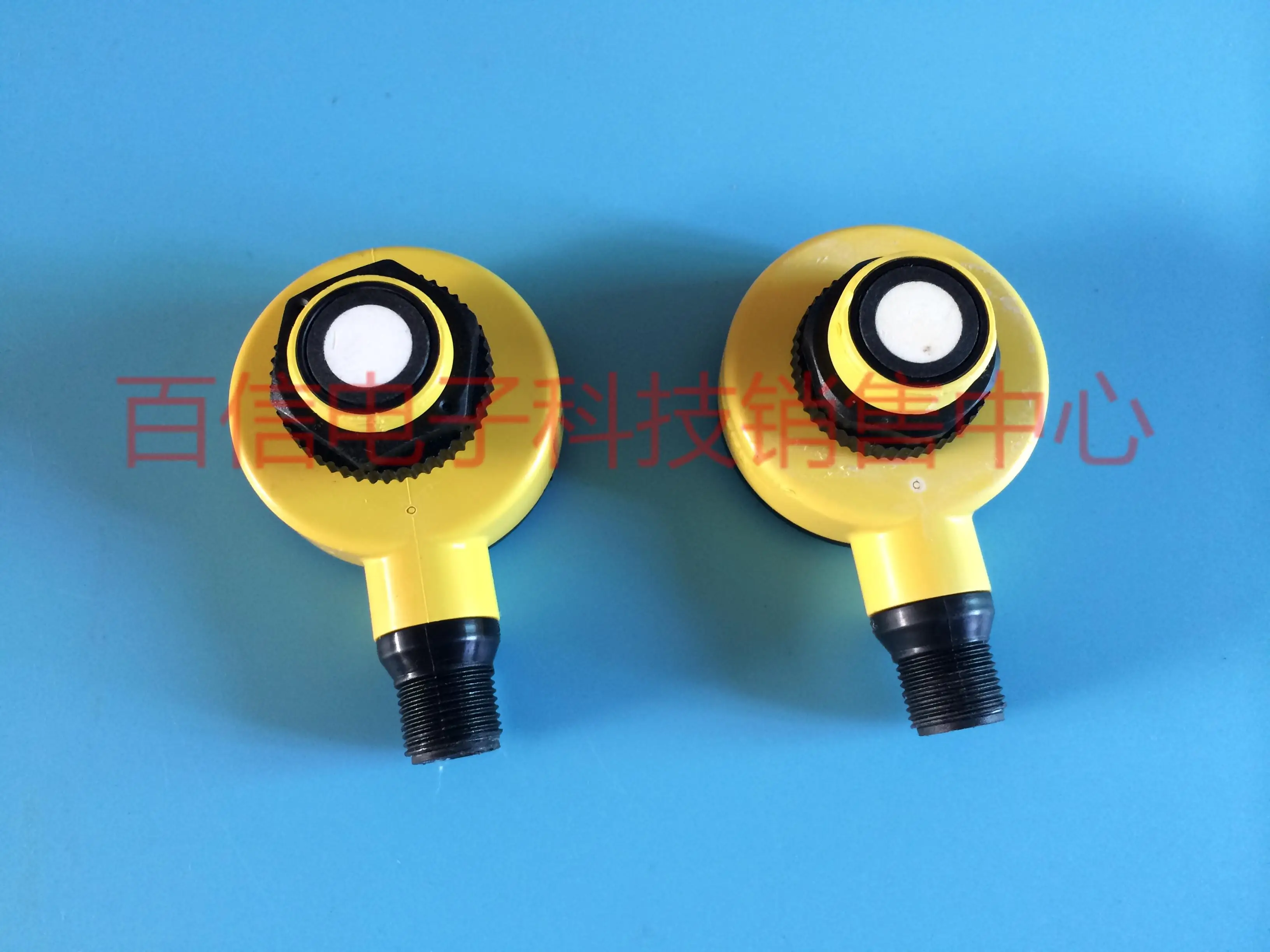 T186UEQ T18VP6URQ Ultrasonic radiation sensor