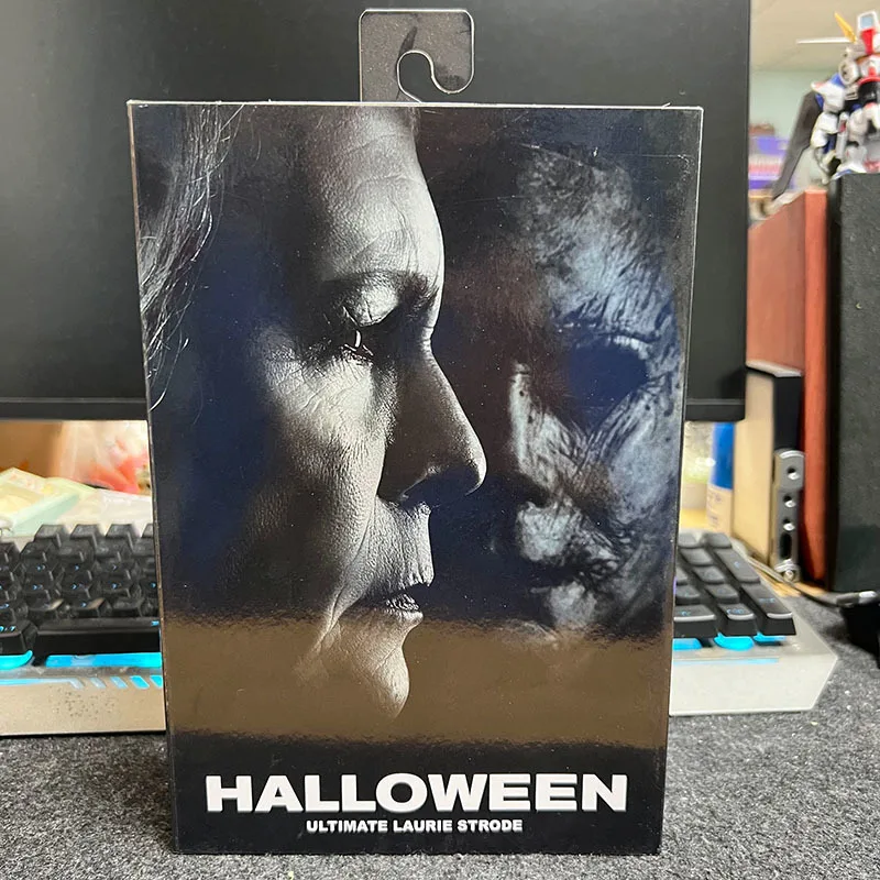 

Brand New Official First Edition Neca Halloween Michael Myers And Older Laurie 7-Inch Poseable Figure Model