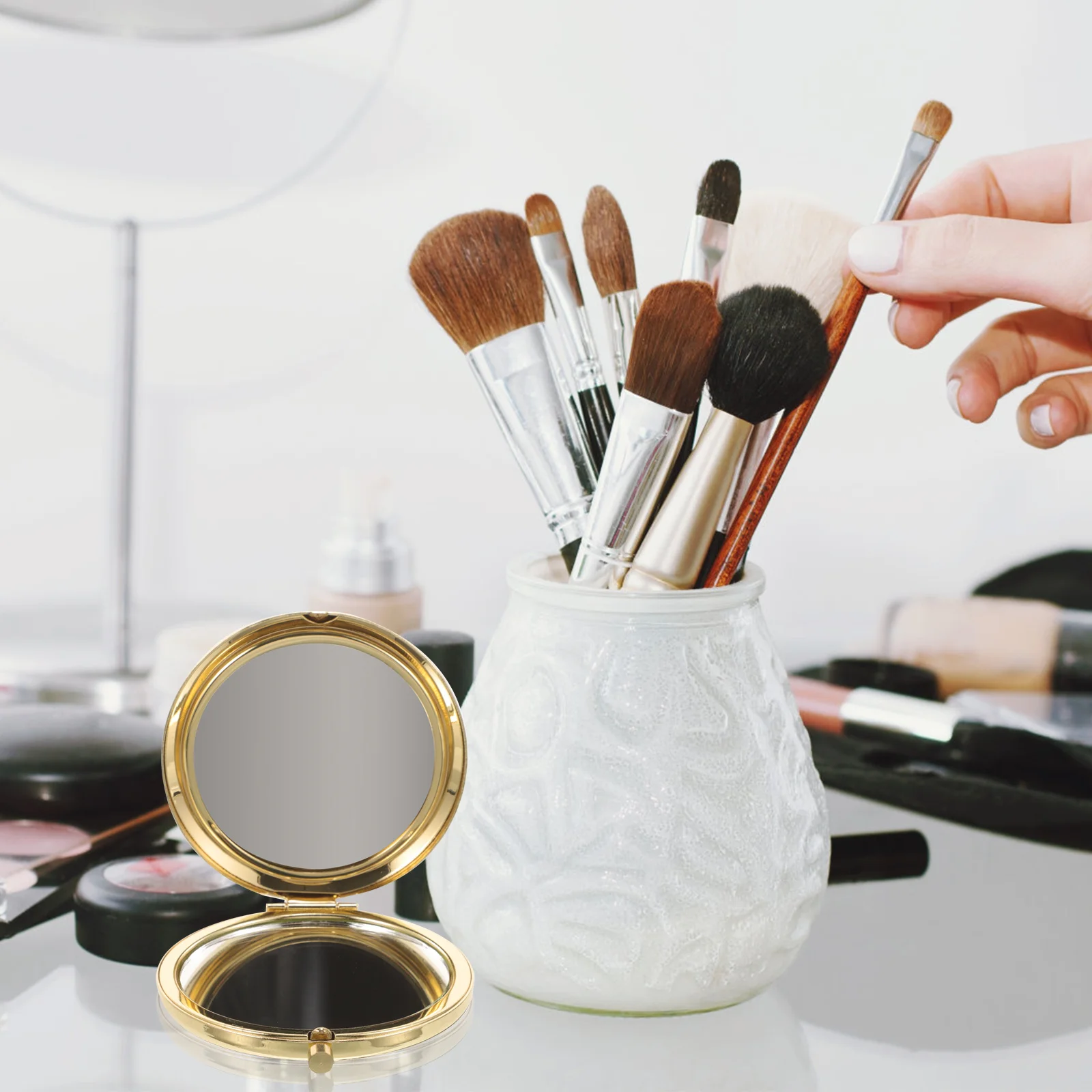 Portable Makeup Mirror Retro Gold Design Compact Travel Size Hand Mirror Hd Surface for Precise Application Easy Storage in