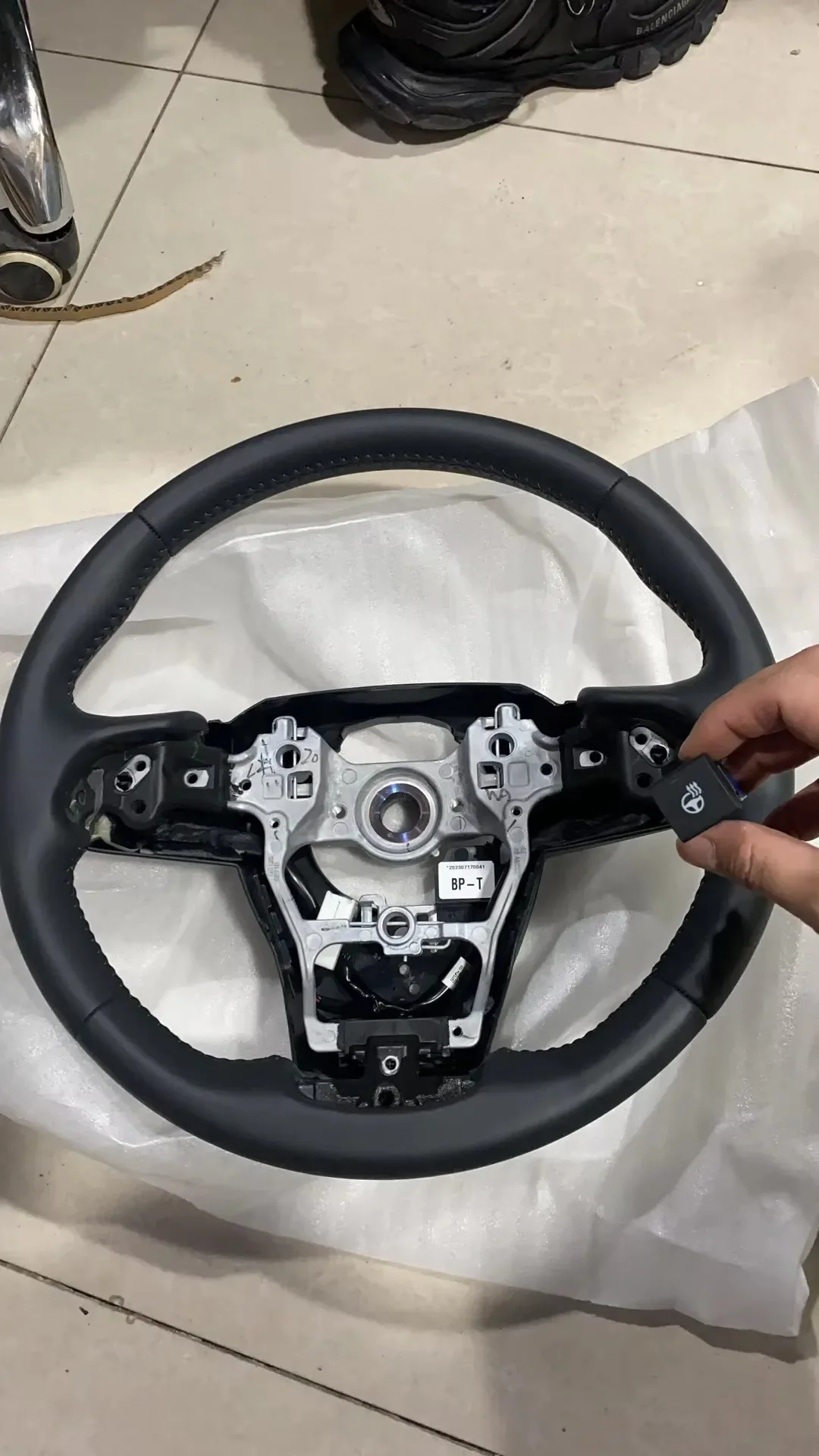 For Toyota Sienna 2021-2024 Steering Wheel Heated Assembly Heated Steering Wheel Assembly Sienna Highlander high configuration