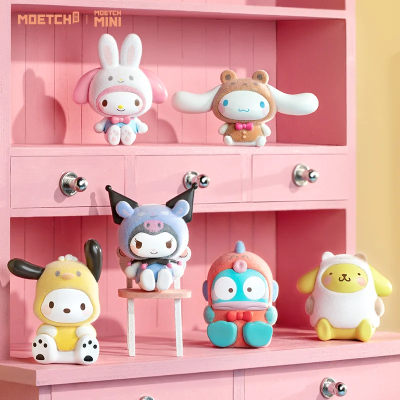 

100% genuine Sanrio Family Cross dressing Series Cute Bean Ugly Fish Blind Box Yugui Dog Cute Grain Pacha Dog Kulomi Pudding Dog