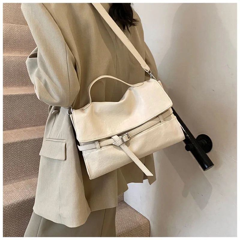 

Fashion retro handheld Tote Tote bag female 2025 new casual tide hundreds of underarm shoulder bag large capacity commuter bags