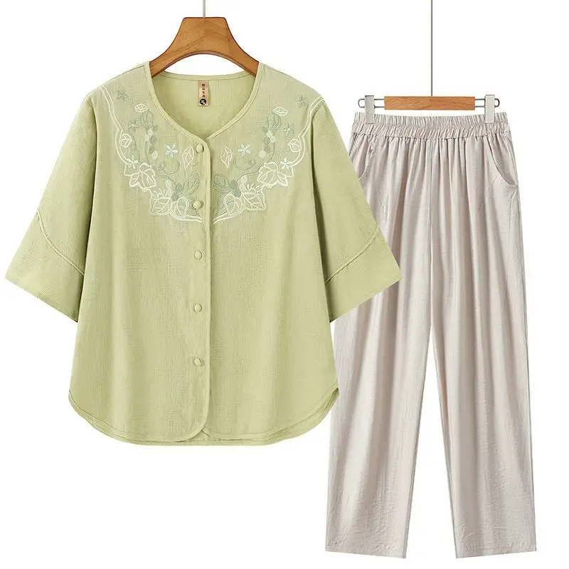 

Womens Floral Embroidered Two Piece Set Casual Summer Outfit For Mothers