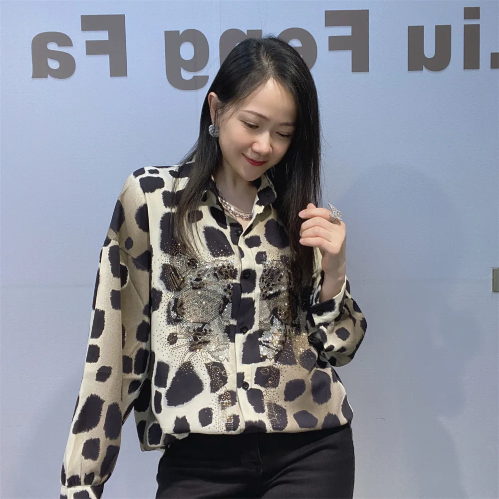 Hot Diamonds Leopard Print Long Sleeve Women Blouses Mid-long Loose Cardigans Top Turn-down Collar Vintage Casual Chiffon Shirt