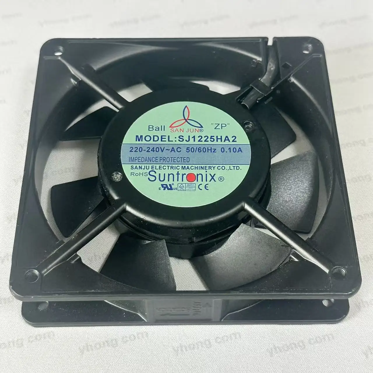 

SAN JUN SJ225HA2 AC 240V 0.10A 120x120x25mm Server Cooling Fan