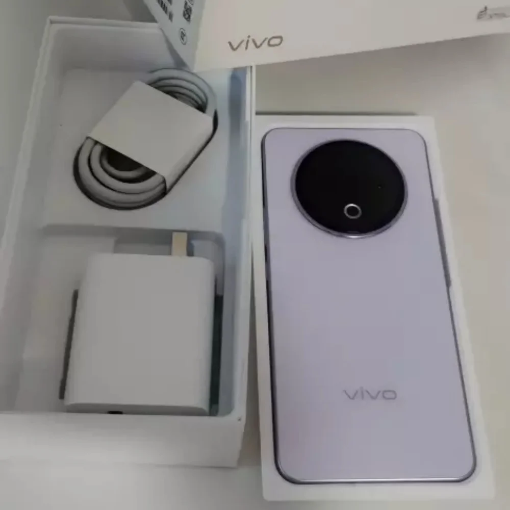 Original VIVO Y500 China Version  6.77 inch Dimensity 7300 Rear Camera  50MP 8200mAh Big Battery 90W SuperVOOC NFC OTA Update