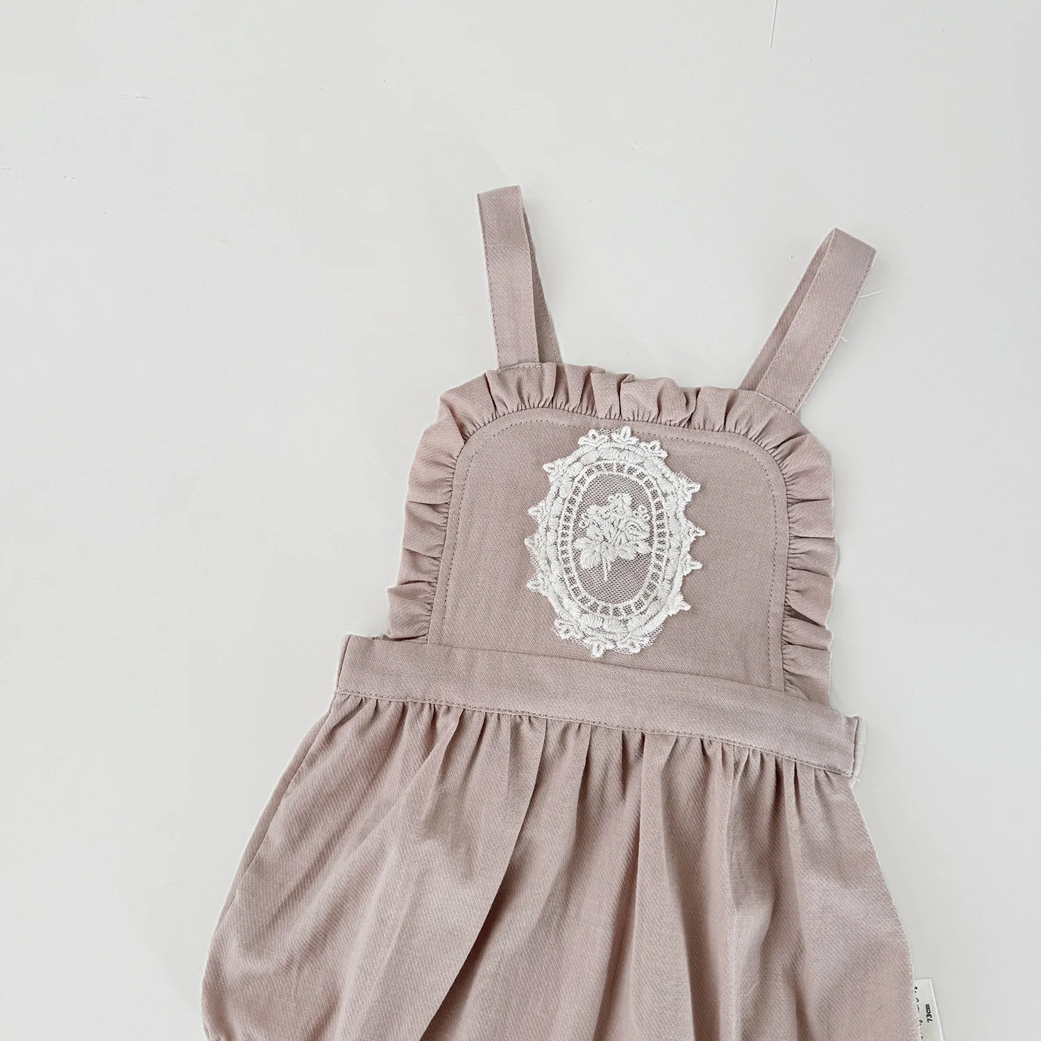 ملابس داخلية للفتيات الصغيرات لربيع 2026 بتصميم أنيق من قطعة واحدة بحمالات ملابس صلبة ملابس للفتيات الصغيرات #4