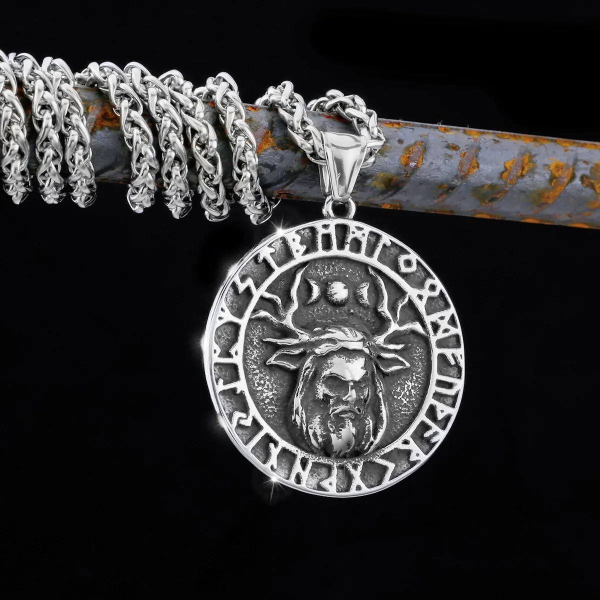 Vintage Viking Deer God Totem Necklace Men's Stainless Steel Fashion Odin Rune Charm Pendant Necklace Hip-hop Rock Jewelry Gifts