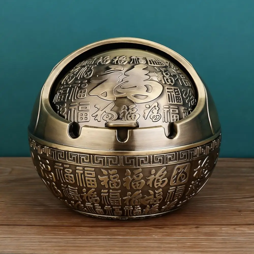 Artistic Metal Ashtray With Lid Windproof Desktop Decoration Creative Home Office Ornament Unique Craft Gift