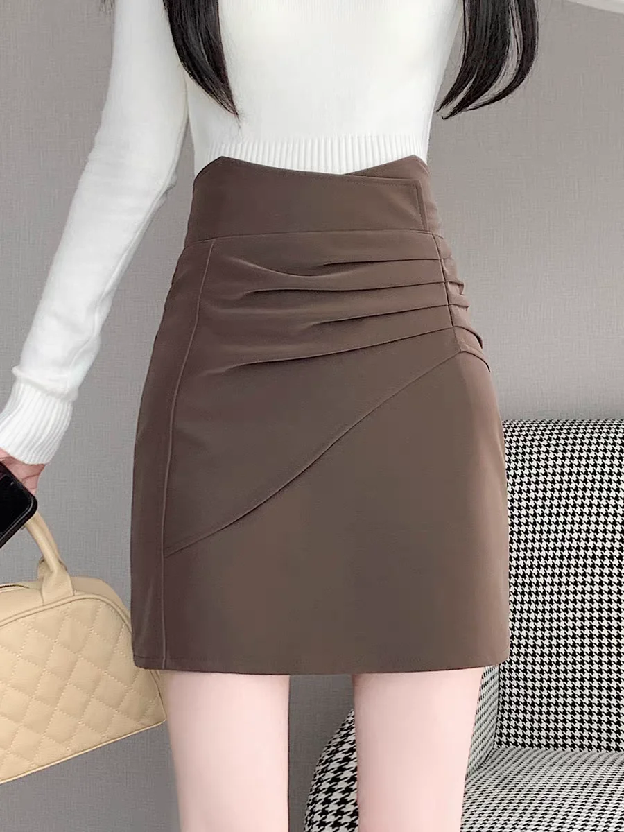 Mini jupe asymétrique en velours à la mode: jupes crayon amincissantes taille haute pour petites femmes-automne 2025 nouveauté