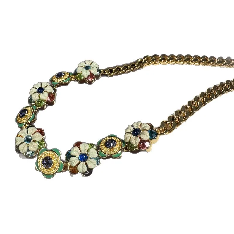 

New Arrival Retro Fashion Green Enamel Glaze Enamel Layer Scattered Flowers Wide Cuban Chain Necklace Clavicle Chain for Women