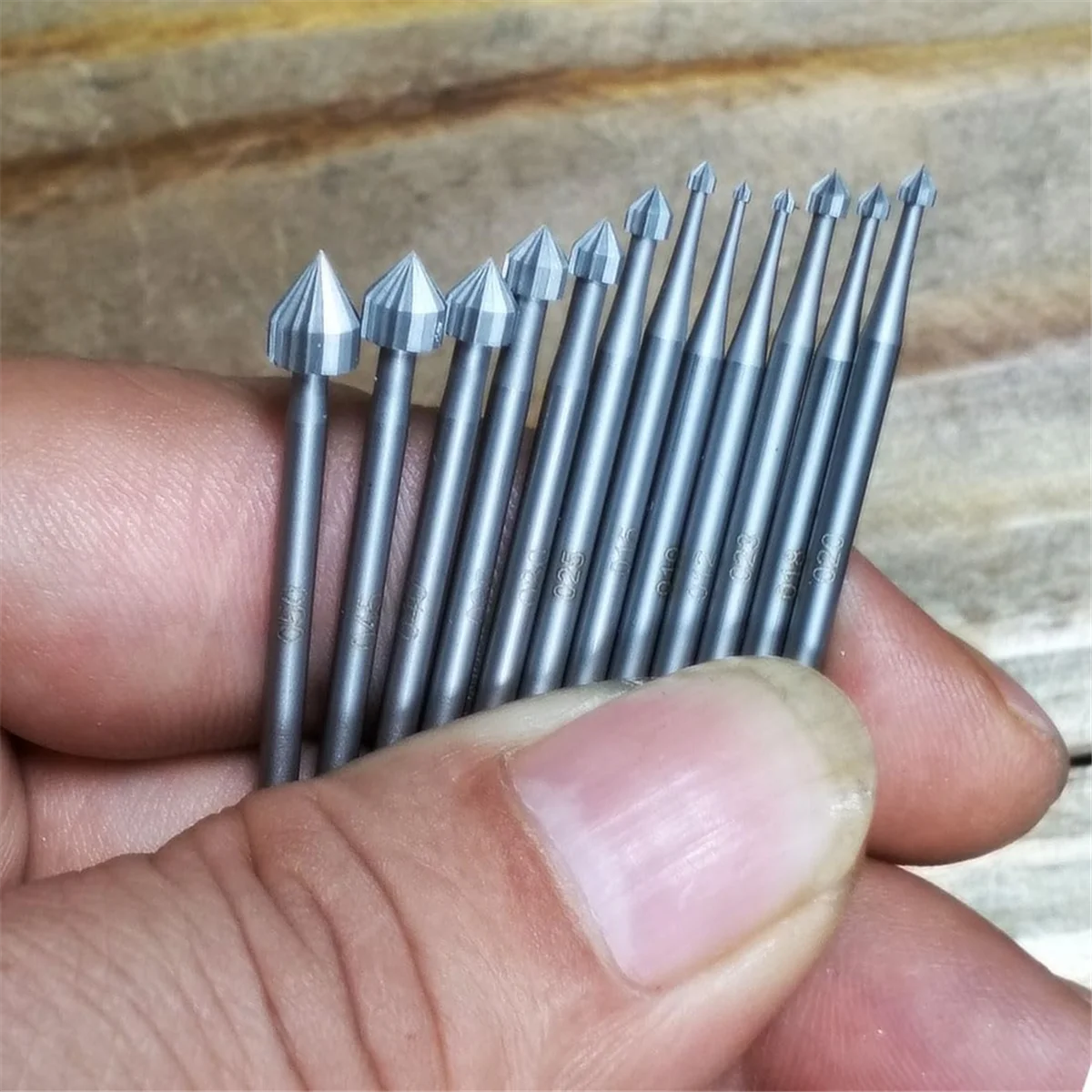 12 Pcs Cylinder-Cone Shape Carving Burr Sets, 3/32 Inch Shank Jewelry Making Stone Setting Burs for Lapidary Vogue