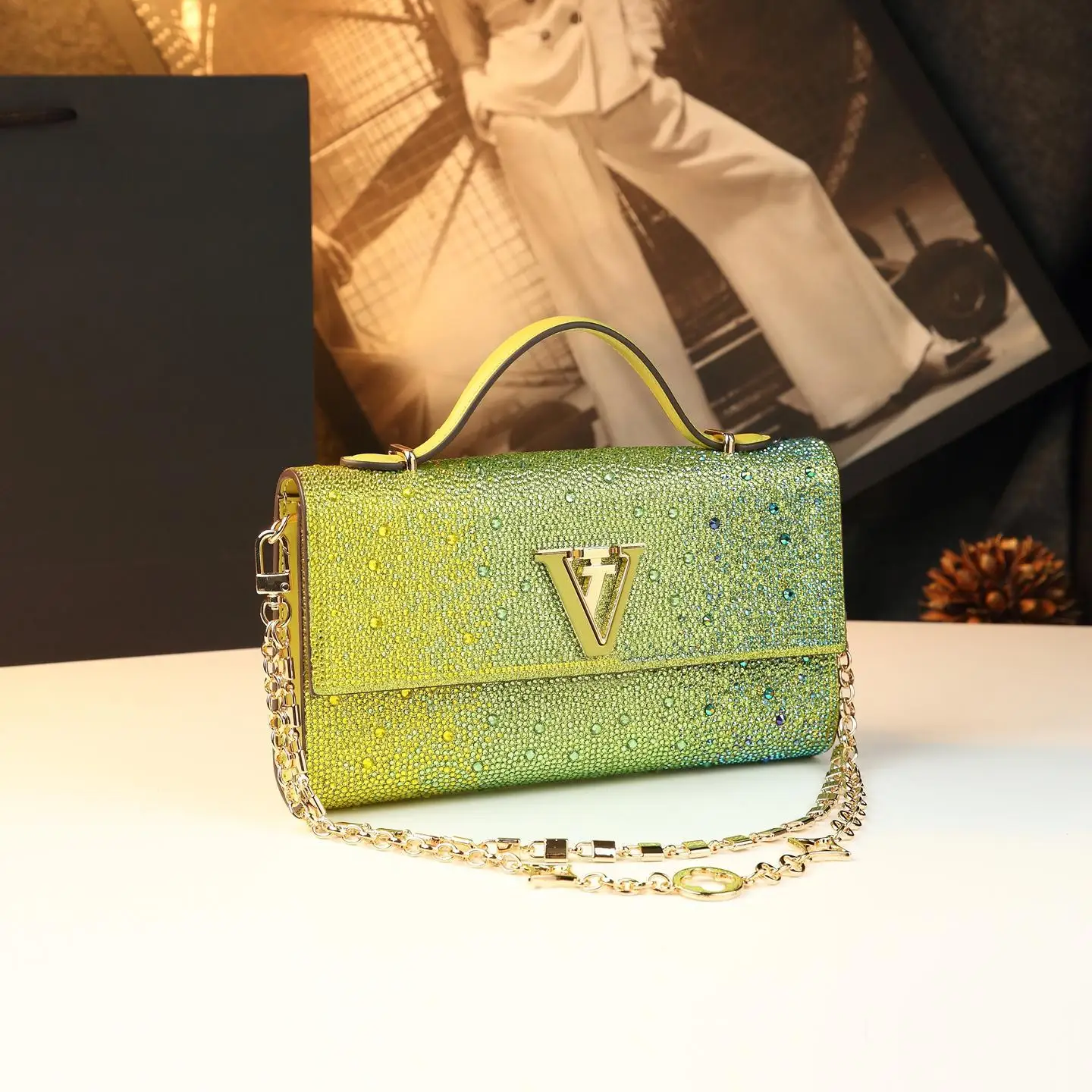 

Elegant Leather Classic Designer Paris Fashion Large Capacity Women's Crossbody Bag Luxury Brand Stylish Practical Diaper Bags