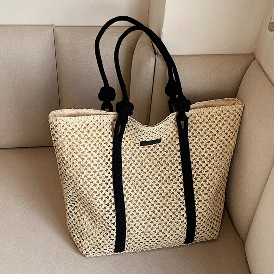 Trendy Straw Women Tote Bag Luxury Designer 2022 Rattan Woven Handbags Handmade Travel Shopper Shoulder Bag Casual Beach Bag New